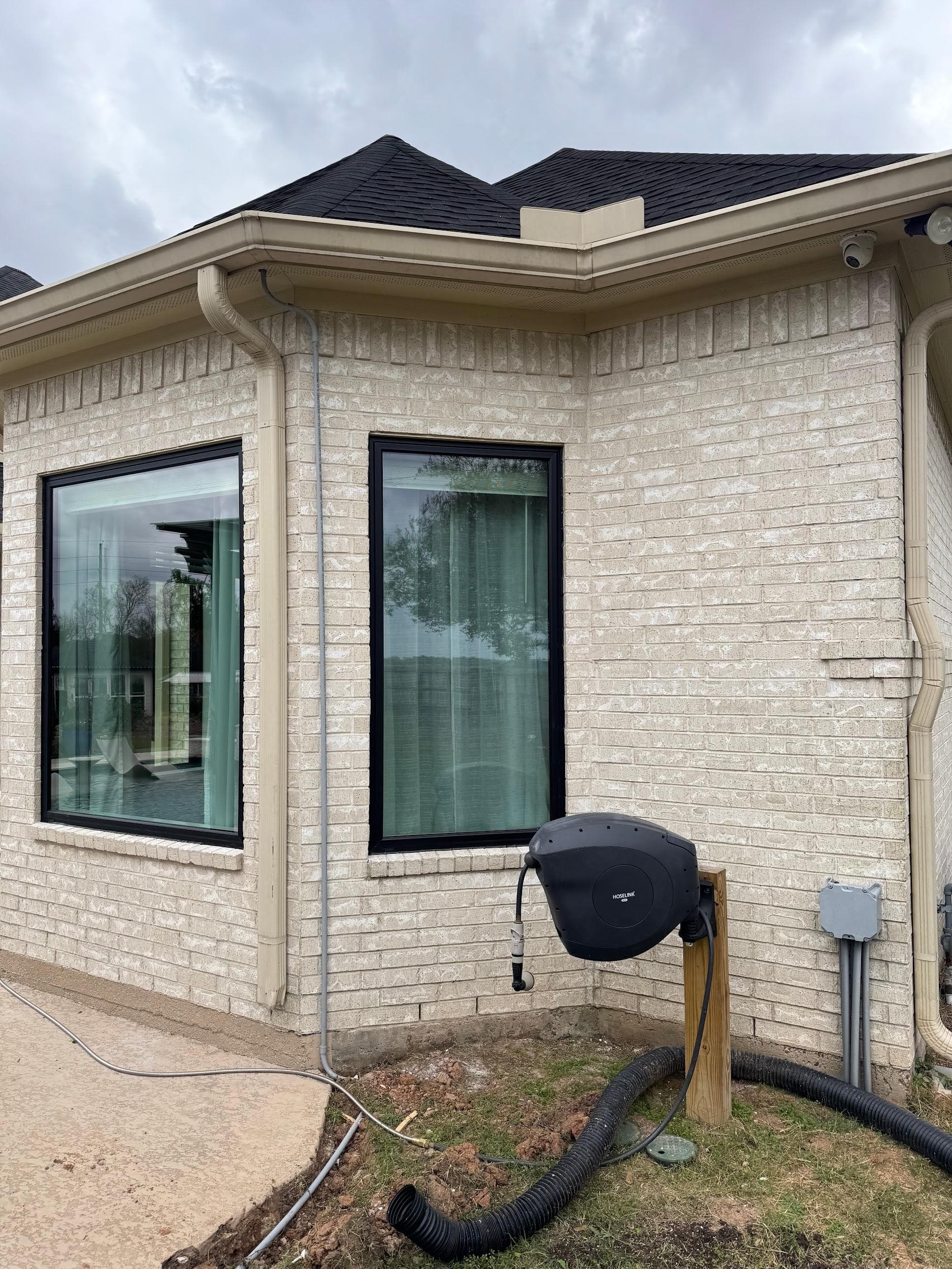 Picture Windows — example installation